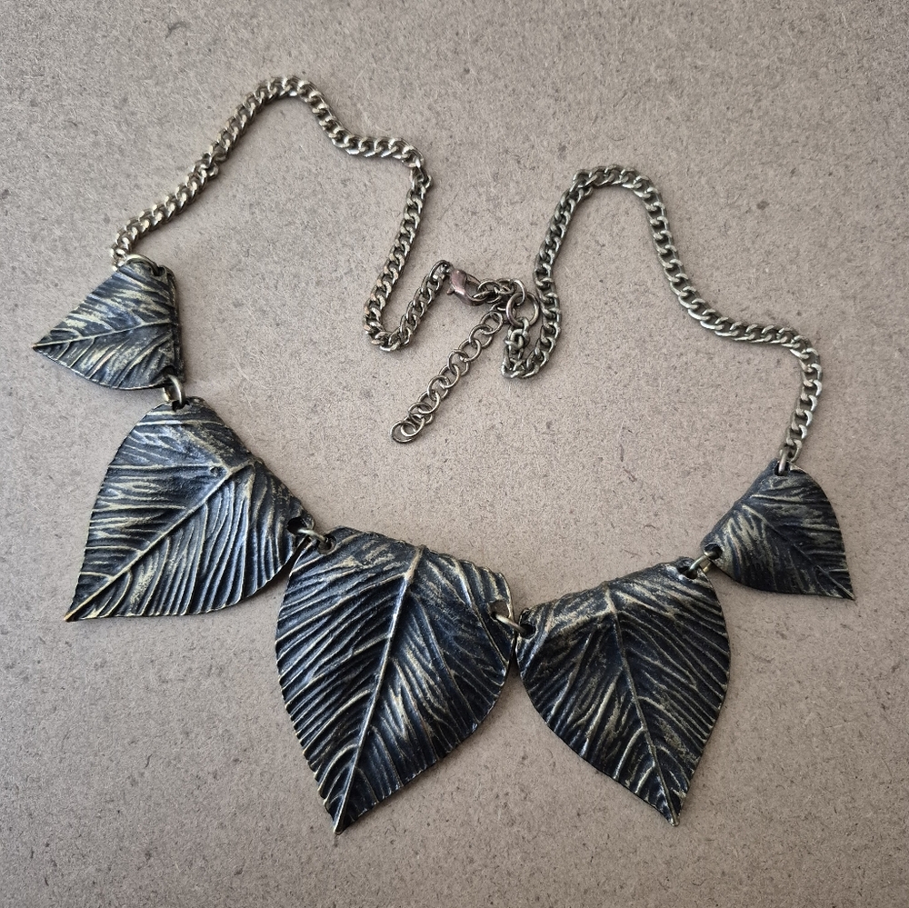 Gold Leaf Necklace